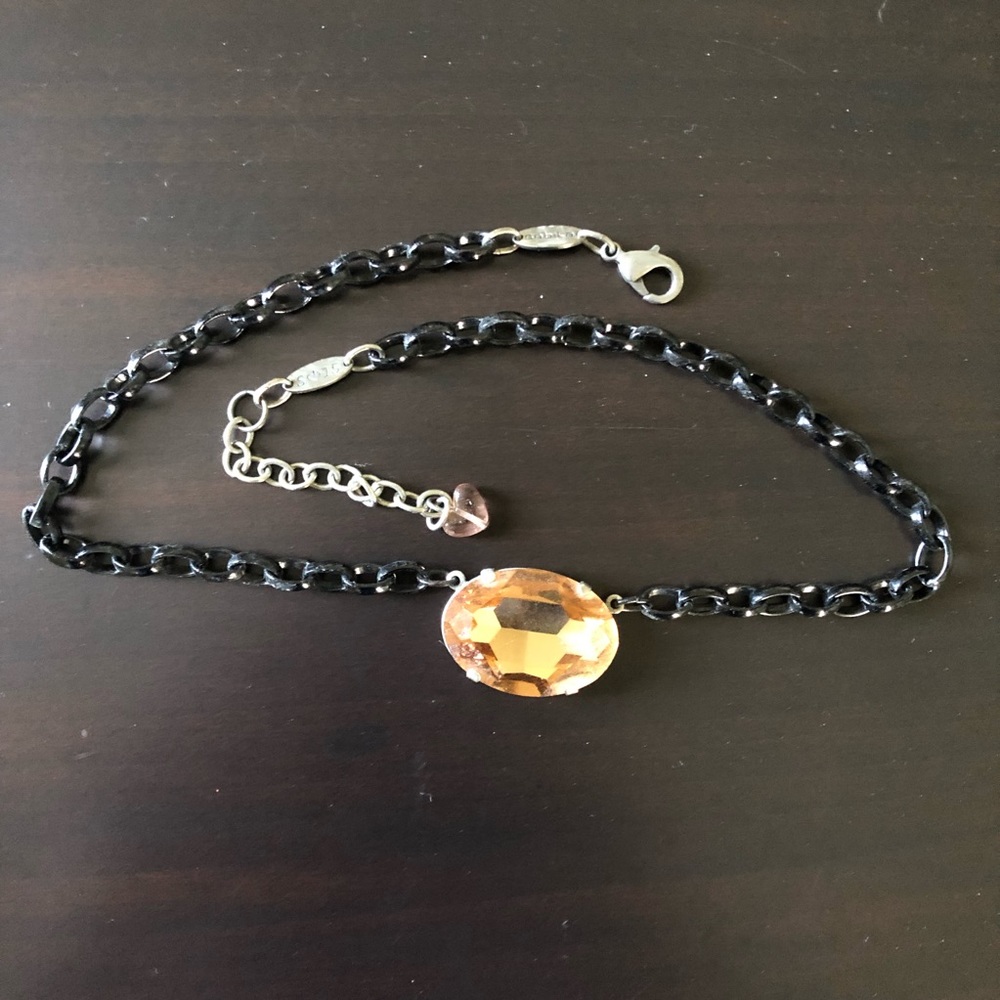 Pretty gold gem Sabika necklace!